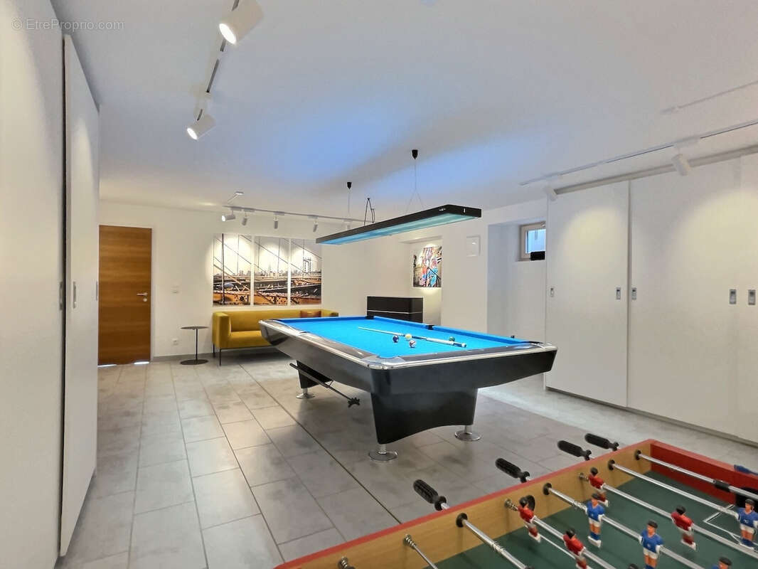 Maison à DIVONNE-LES-BAINS