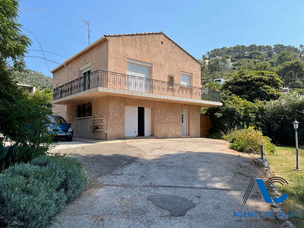 Villa Carqueiranne 6 pièce(s) - photo 3