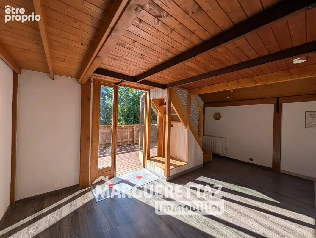 Chalet à usage d'habitation à ONNION - photo 6