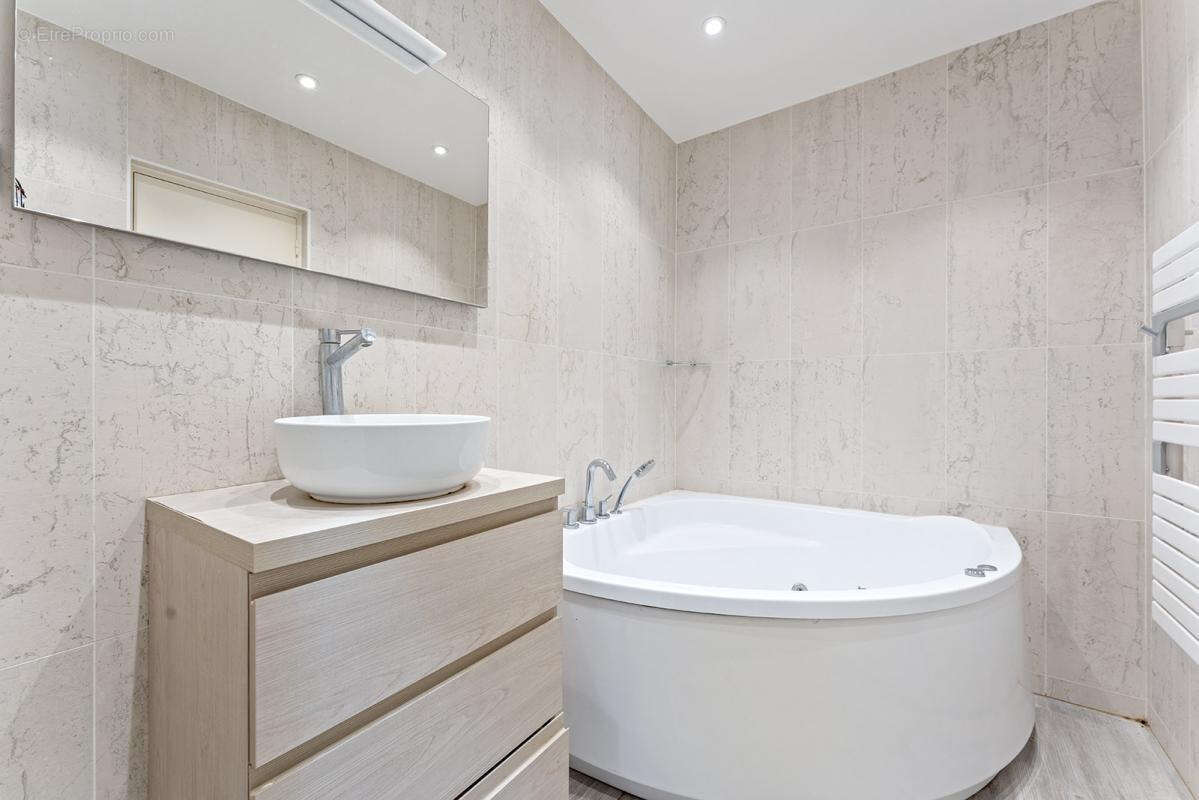 Appartement à SAINT-MANDE