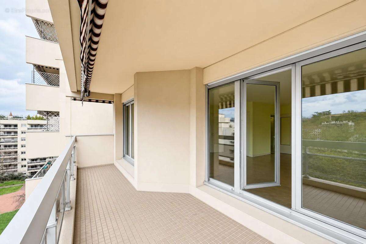 Lyon 4 - Appartement 126 m², terrasse, vue Saône, 1 garage - photo 21
