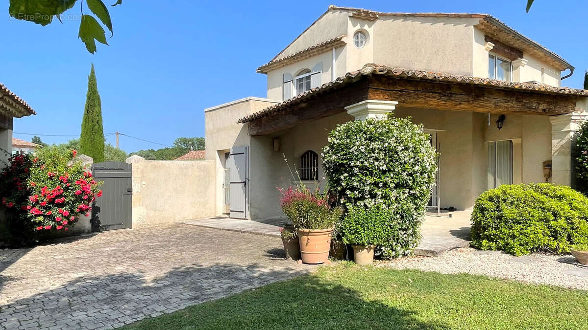 Maison à UZES