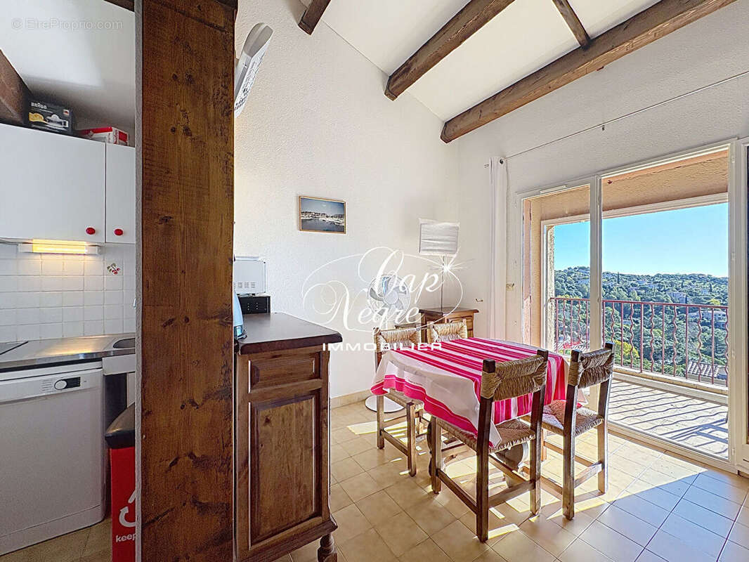 Appartement à LES ISSAMBRES