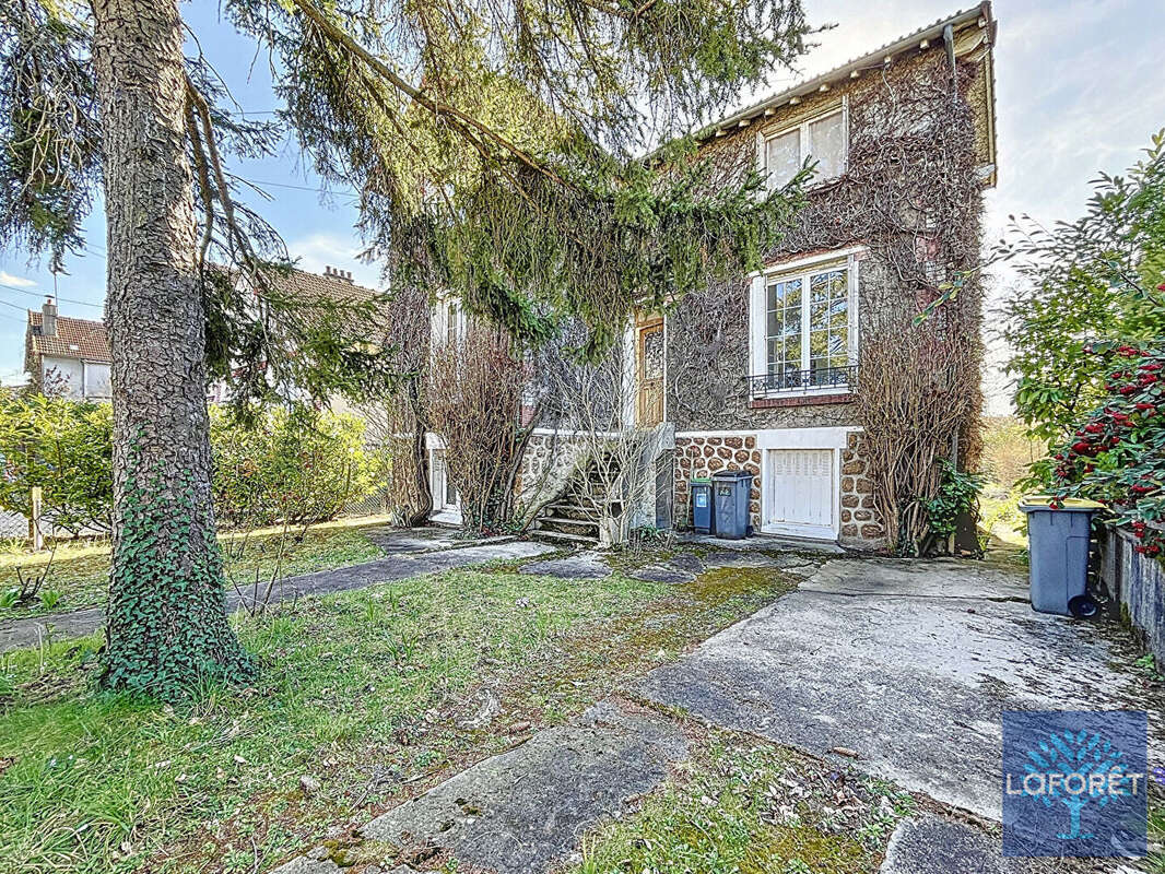 Maison à VIGNEUX-SUR-SEINE