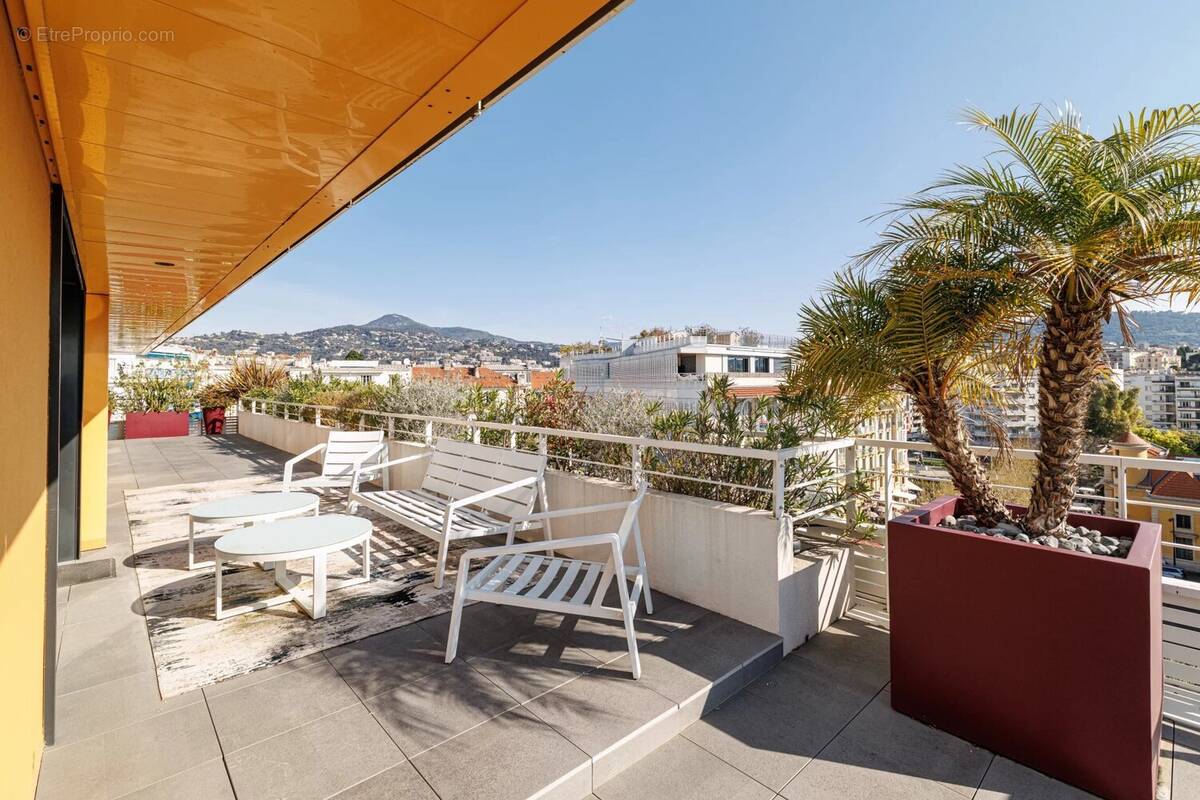 Appartement à NICE
