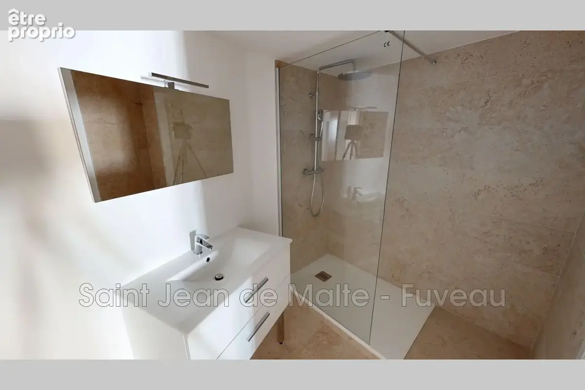 Appartement 3 pièces 42 m² à vendre à Trets (13530) - photo 4