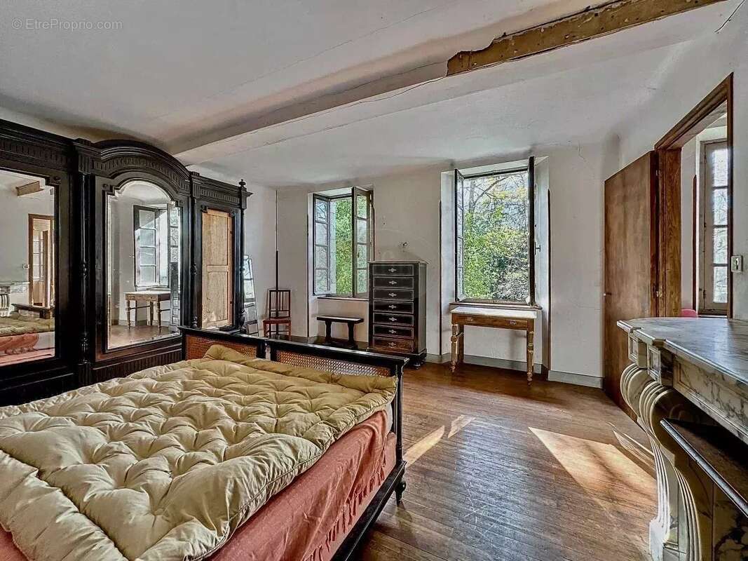 Maison à SAINT-LAURENT-DE-NESTE