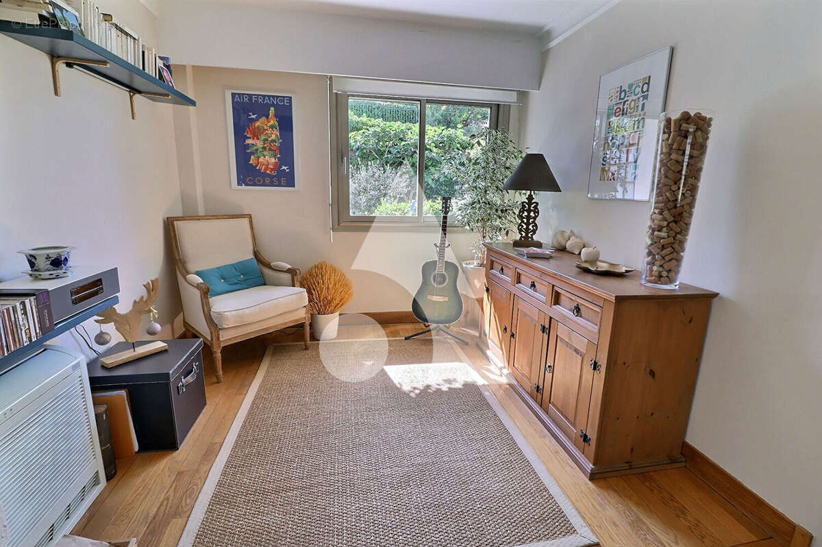 Maison familiale rare à Pontoise ? 5 chambres, suite parentale et sous-sol total - photo 5