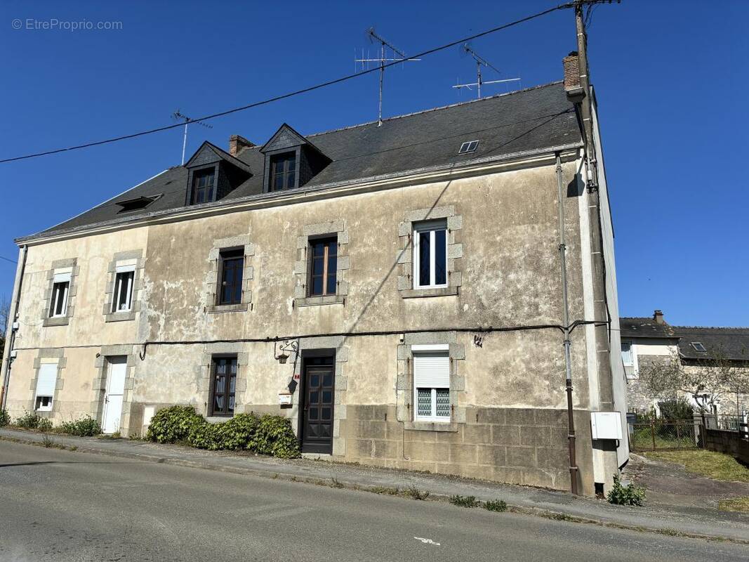 Maison à LOUVERNE