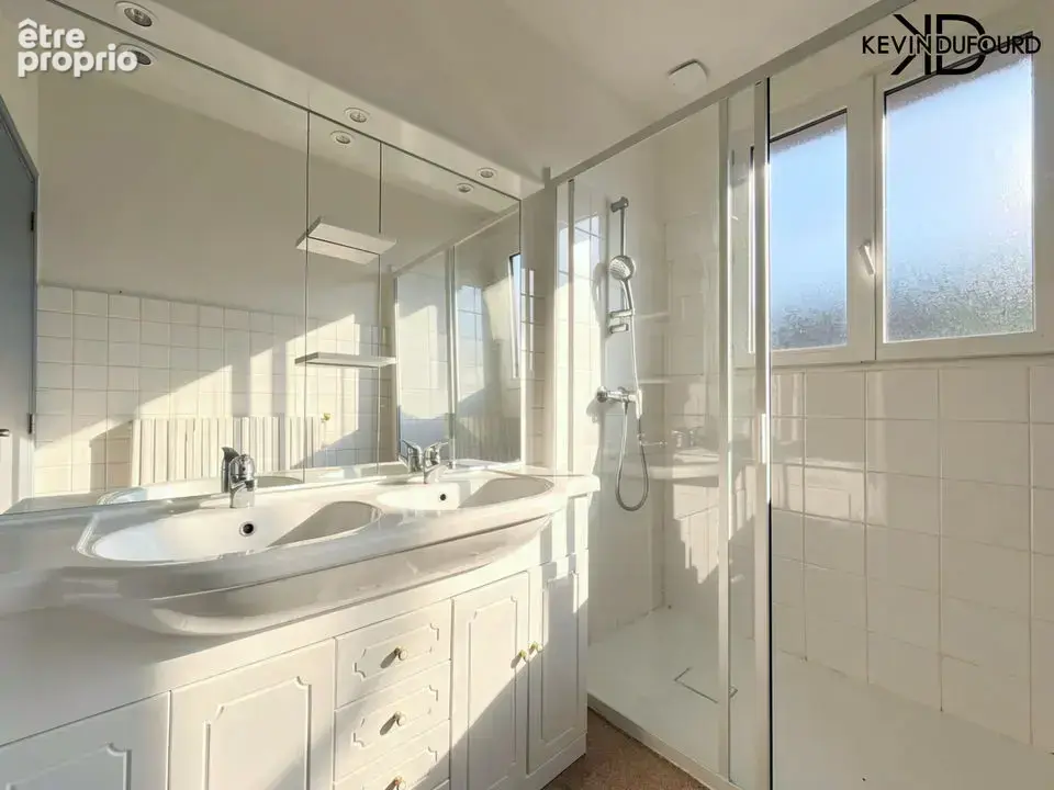 Maison 6 pièces 105 m² à vendre à Vals-Les-Bains (07600) - photo 9
