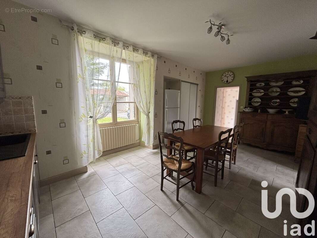 Photo 4 - Maison à MONTS-SUR-GUESNES