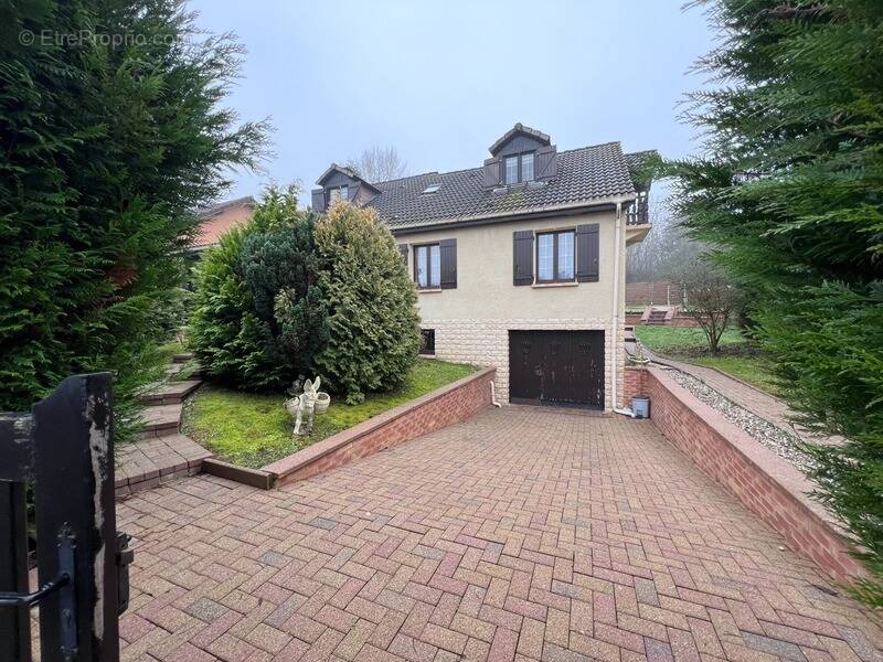 Maison à BEHREN-LES-FORBACH