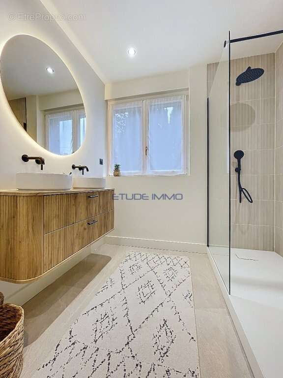 Appartement à LA MADELEINE