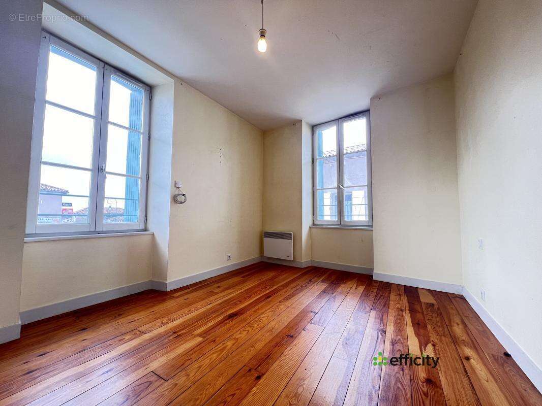 Appartement 230 m² à Fenioux  - photo 7