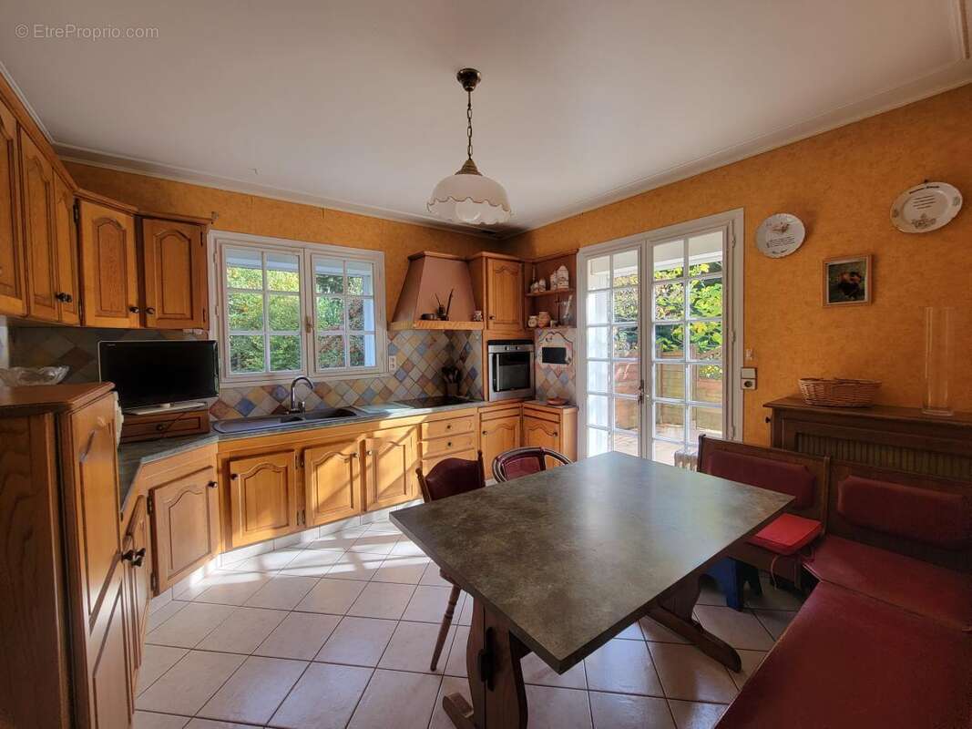 Maison 162 m² à Seglien  - photo 6