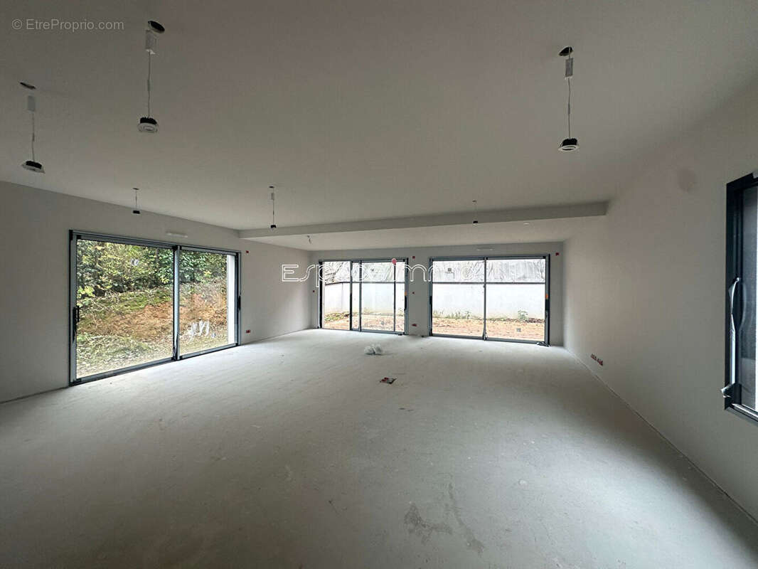 Maison à BOIS-GUILLAUME