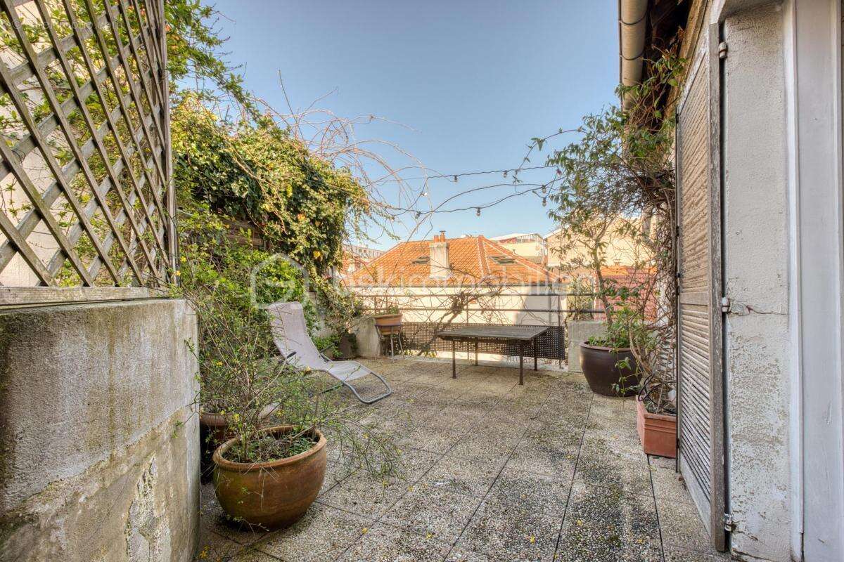 Maison de ville T5 (4 chambres) de 155 m2 - VILLA CHASSAGNOLLE - LES LILAS - photo 22
