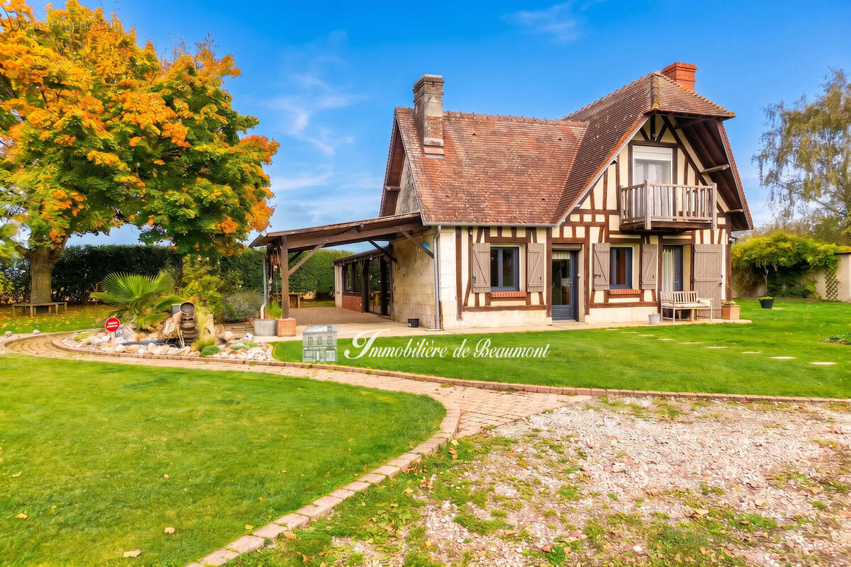 Maison 136 m² à Beaumont-Le-Roger  - photo 1