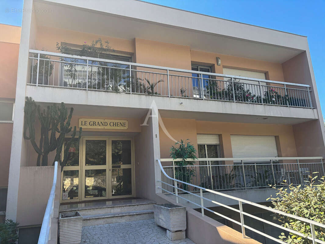 Appartement à LE CANNET