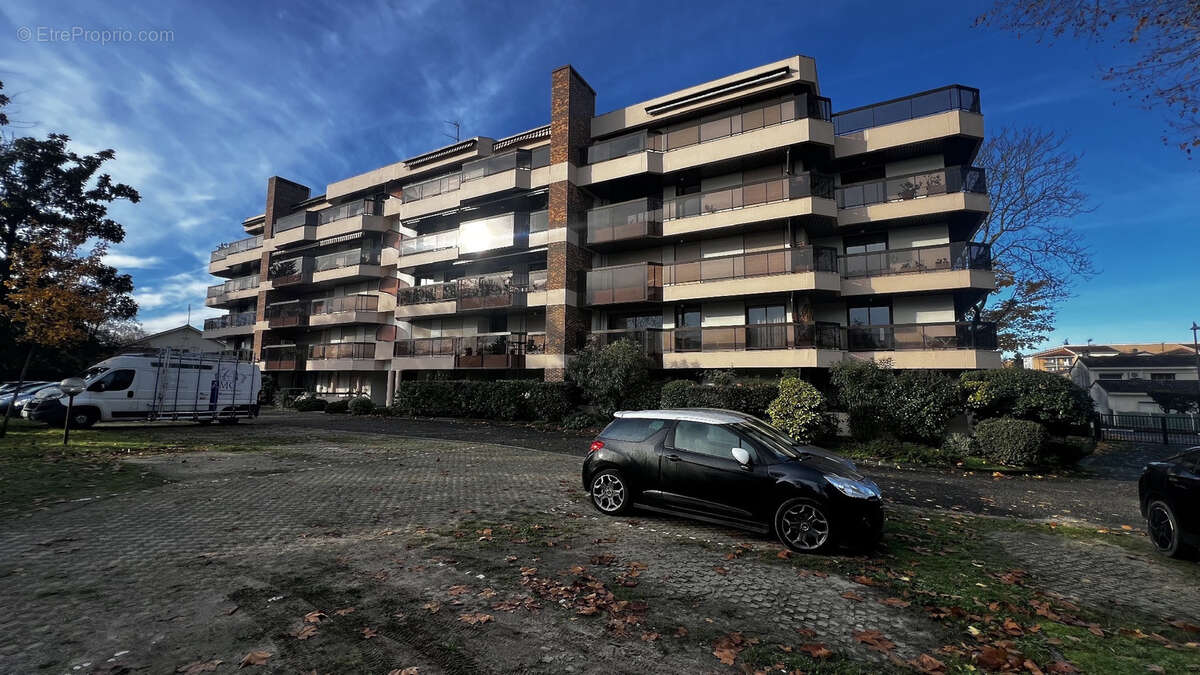 Appartement à LE BOUSCAT