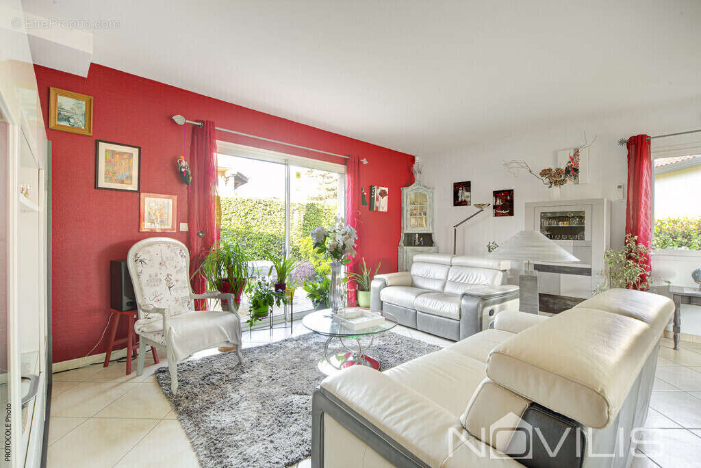 Maison à SAINT-JEAN