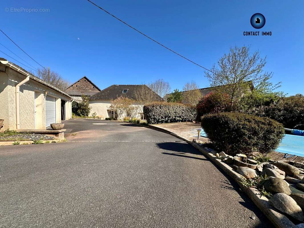 Maison à ALLASSAC