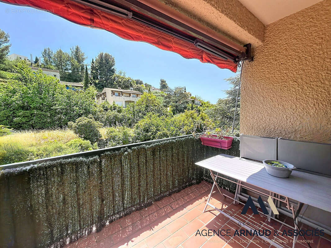 Appartement à SAINT-CYR-SUR-MER