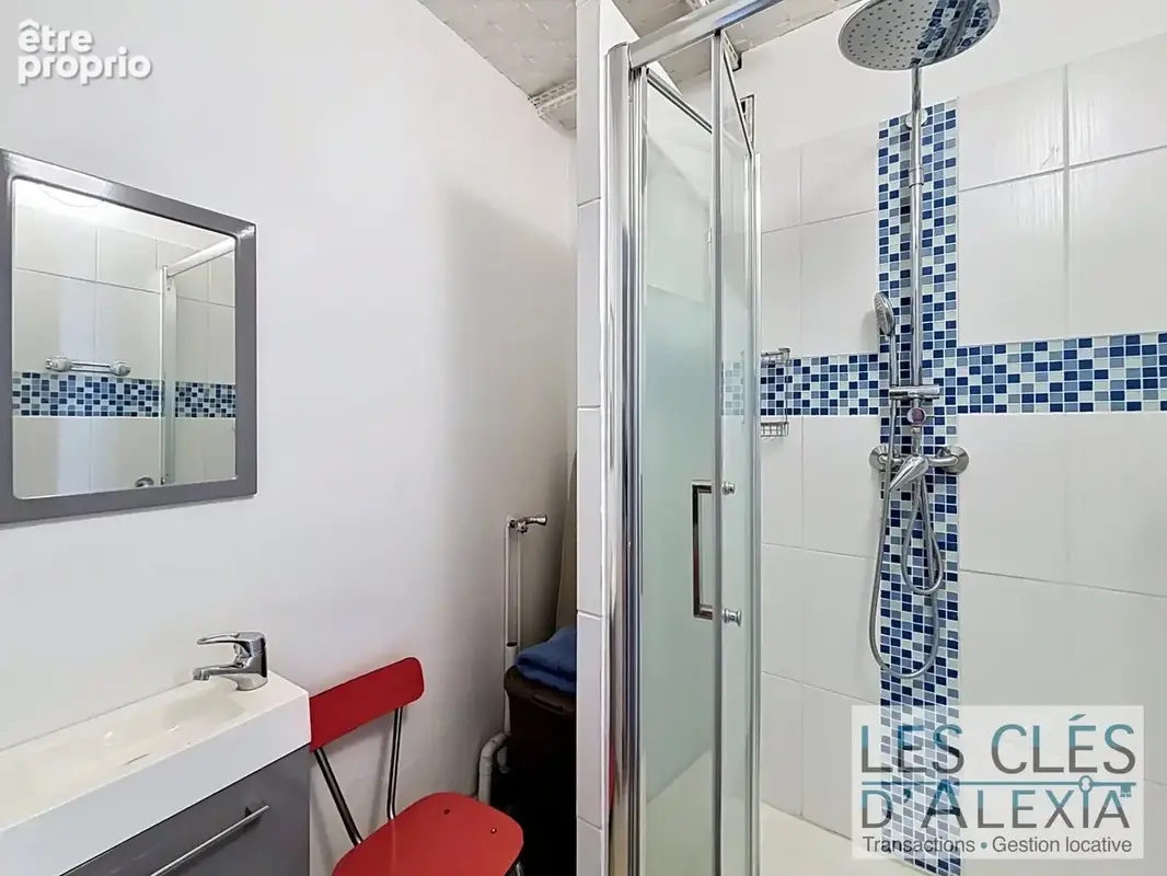 EXCLUSIVITÉ – LES CLÉS D’ALEXIA  Grand T5 de 117 m² – Vue imprenable sur Lyon ! - photo 19