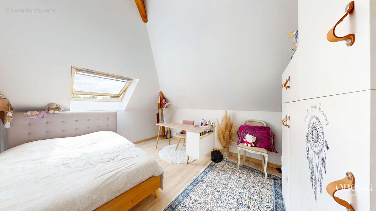 Maison à POEY-DE-LESCAR
