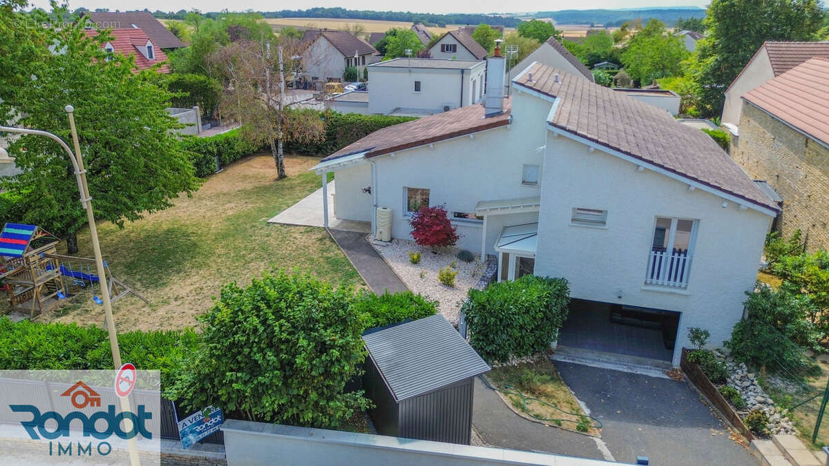Maison 6 pieces/4 chambres/170 m2 sur terrain de 1000 m2 env. - photo 14