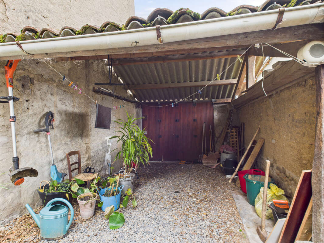 Maison à MARSAC-EN-LIVRADOIS