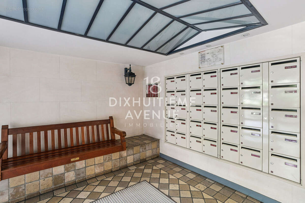 Appartement à PARIS-18E