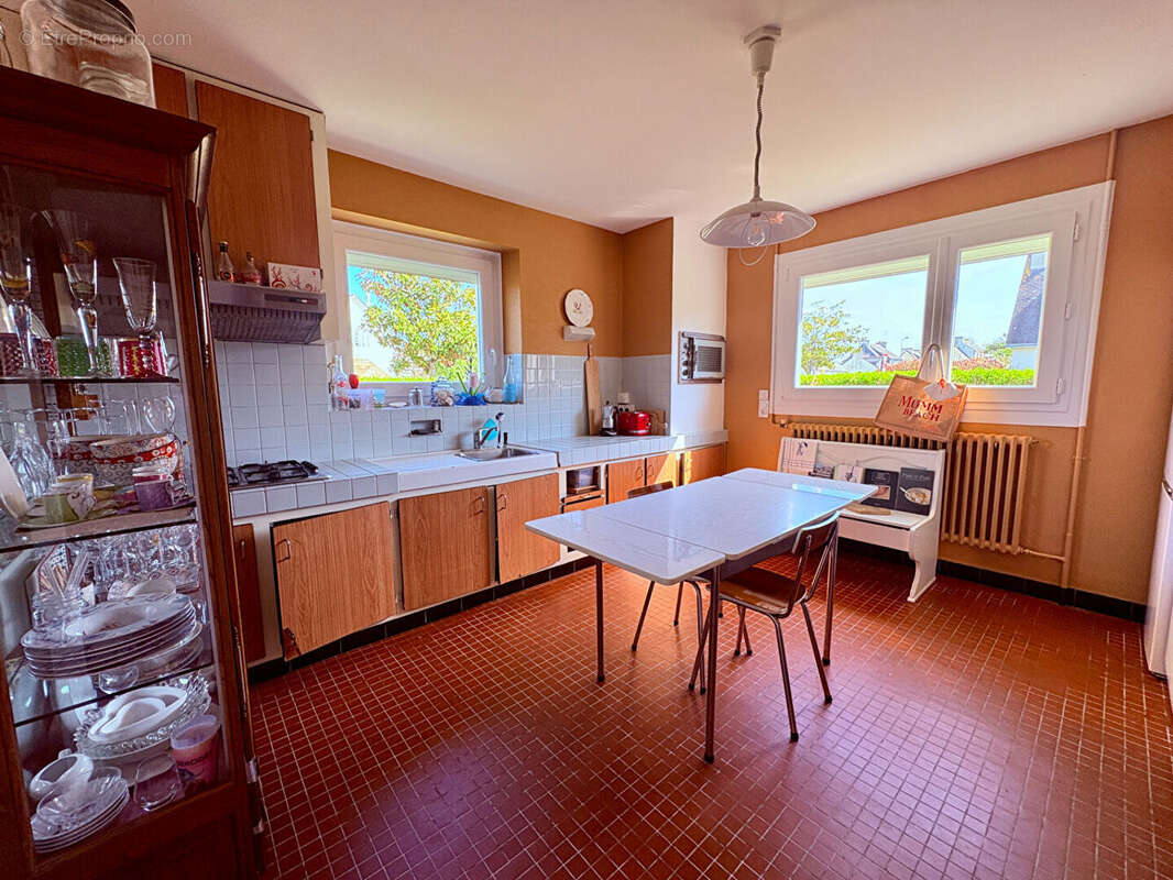 Bénodet,  jolie maison de 1965, rénovée avec goût, plage et commerces à pied ! - photo 6