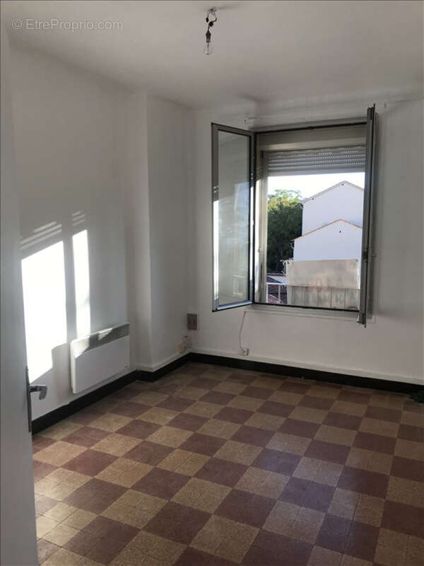 Idéal investisseur : t2 vendu loué toulon le mourillon - photo 2