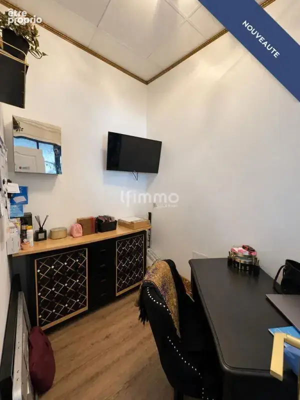 Fond de commerce avec belle visibilité et terrasse de 18 M² - photo 6