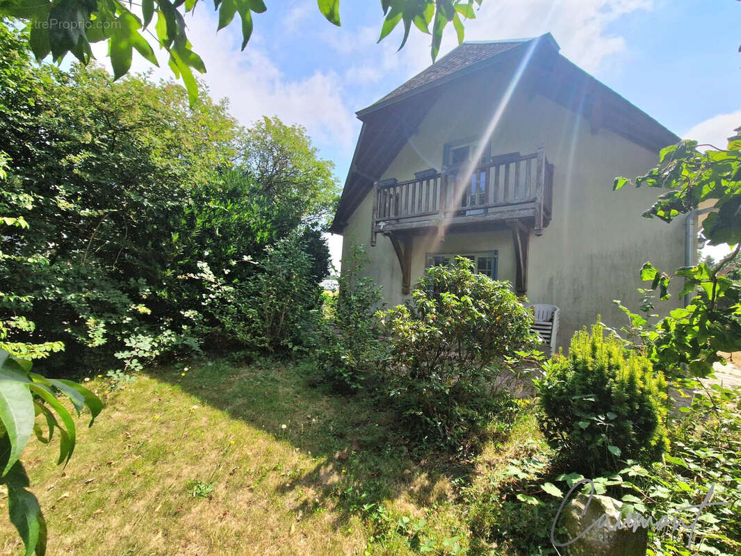 Maison 250 m² à Yebleron  - photo 2