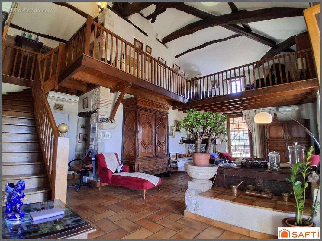 Photo 6 - Maison à GALAPIAN