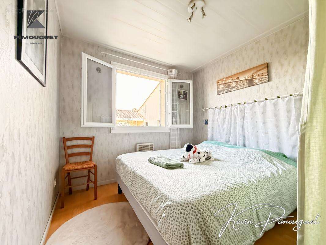 Maison à vendre 5 pièces SAINT MAGNE DE CASTILLON (33) - photo 13