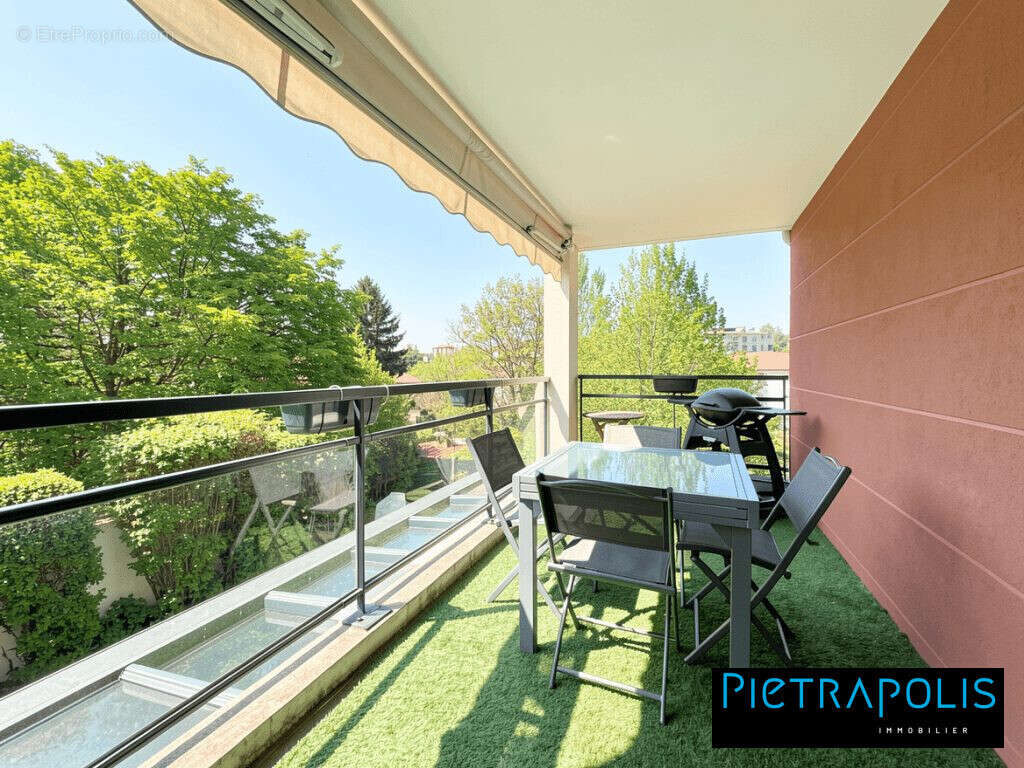 Appartement à SAINTE-FOY-LES-LYON