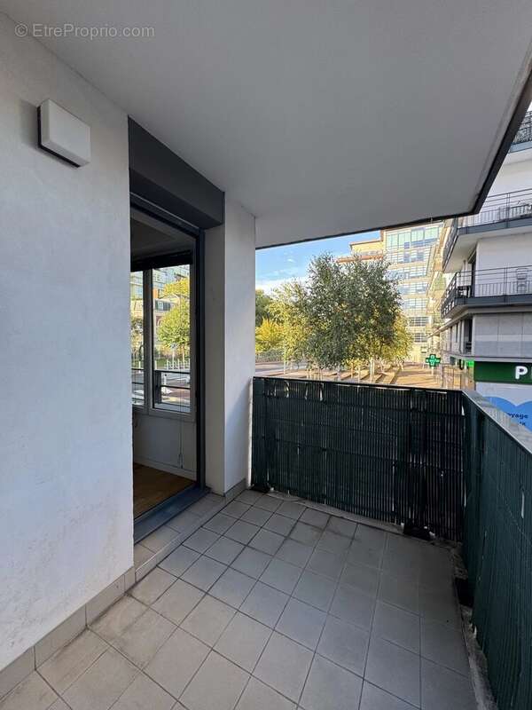 Appartement à ISSY-LES-MOULINEAUX