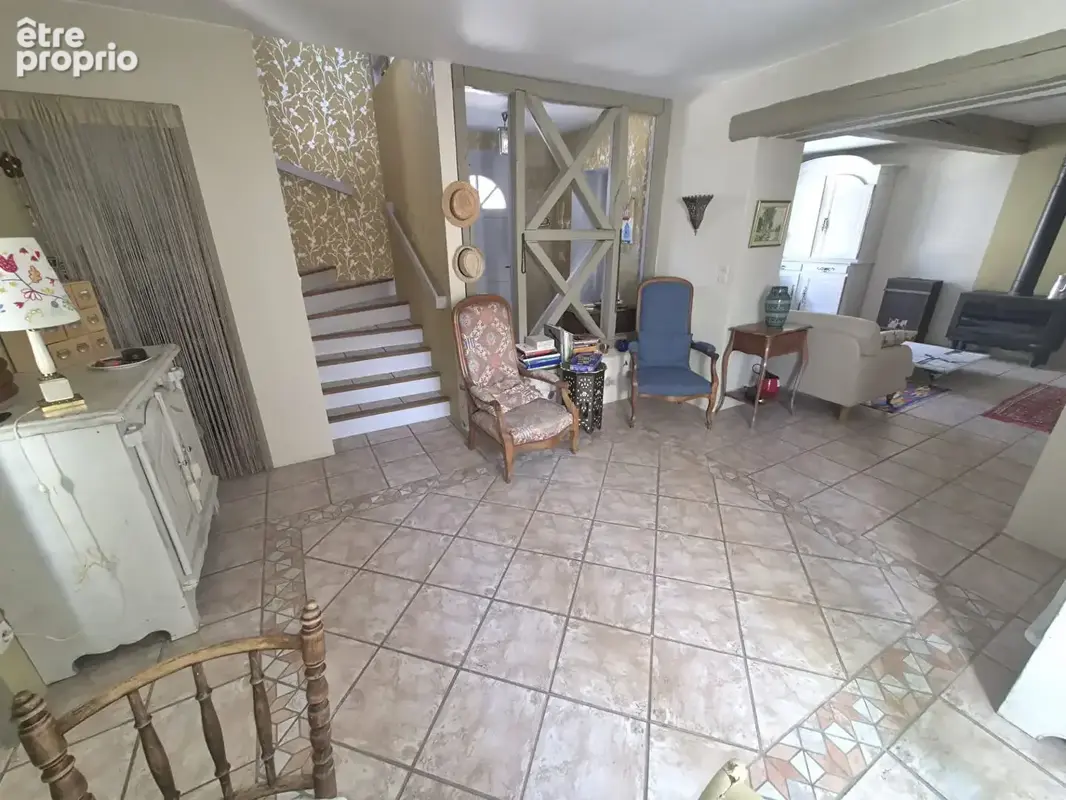 Maison en vente sur terrain de 1070 m² - photo 6