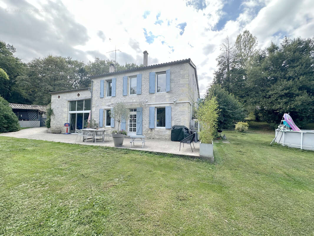 Maison à MONSEGUR