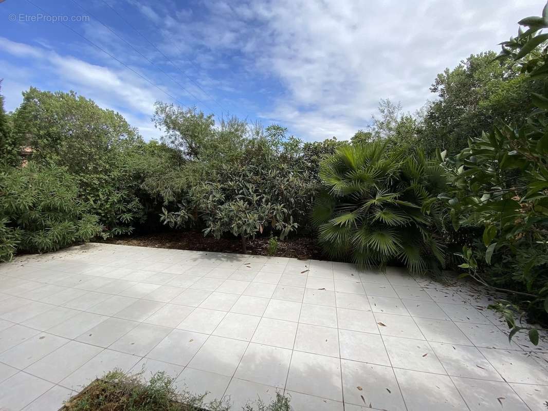 Agréable T3 avec terrasse et jardin - photo 2