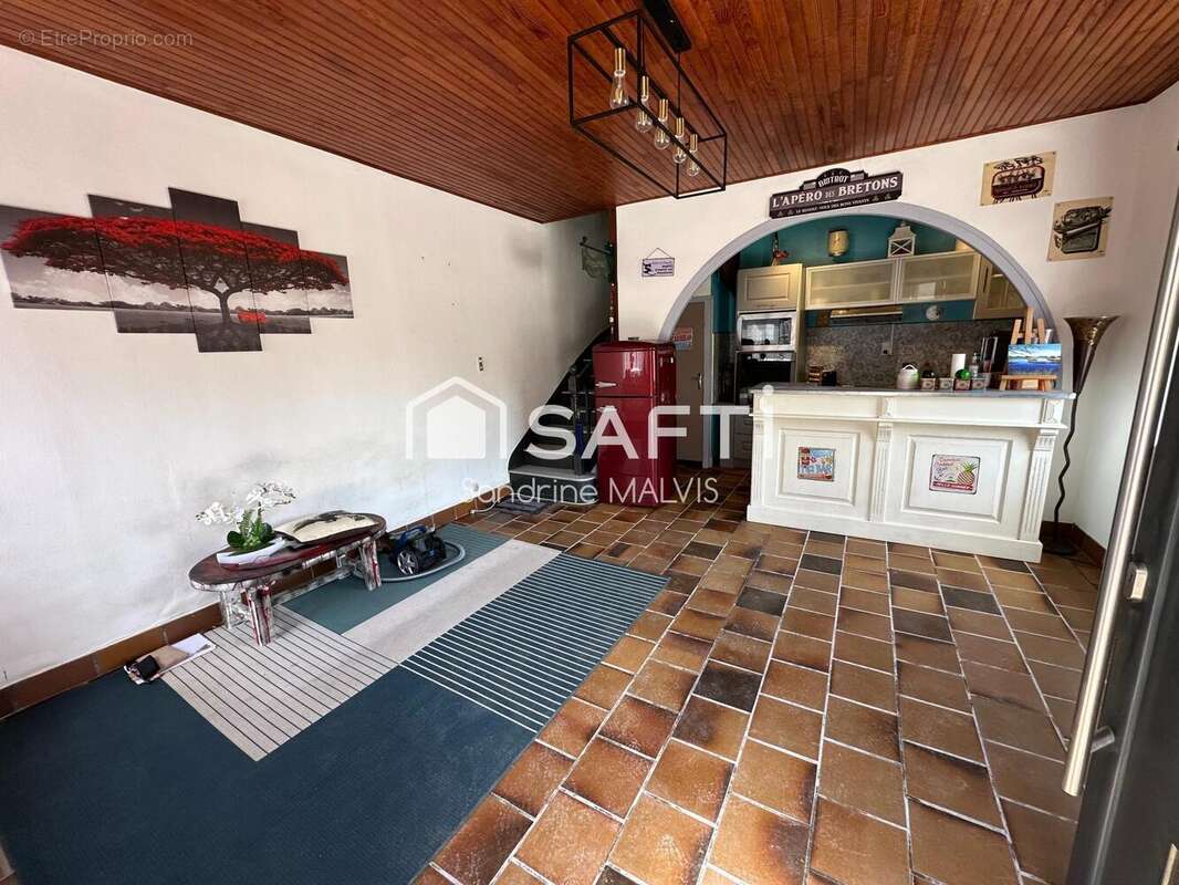 Maison 63 m² à Bourbriac  - photo 2