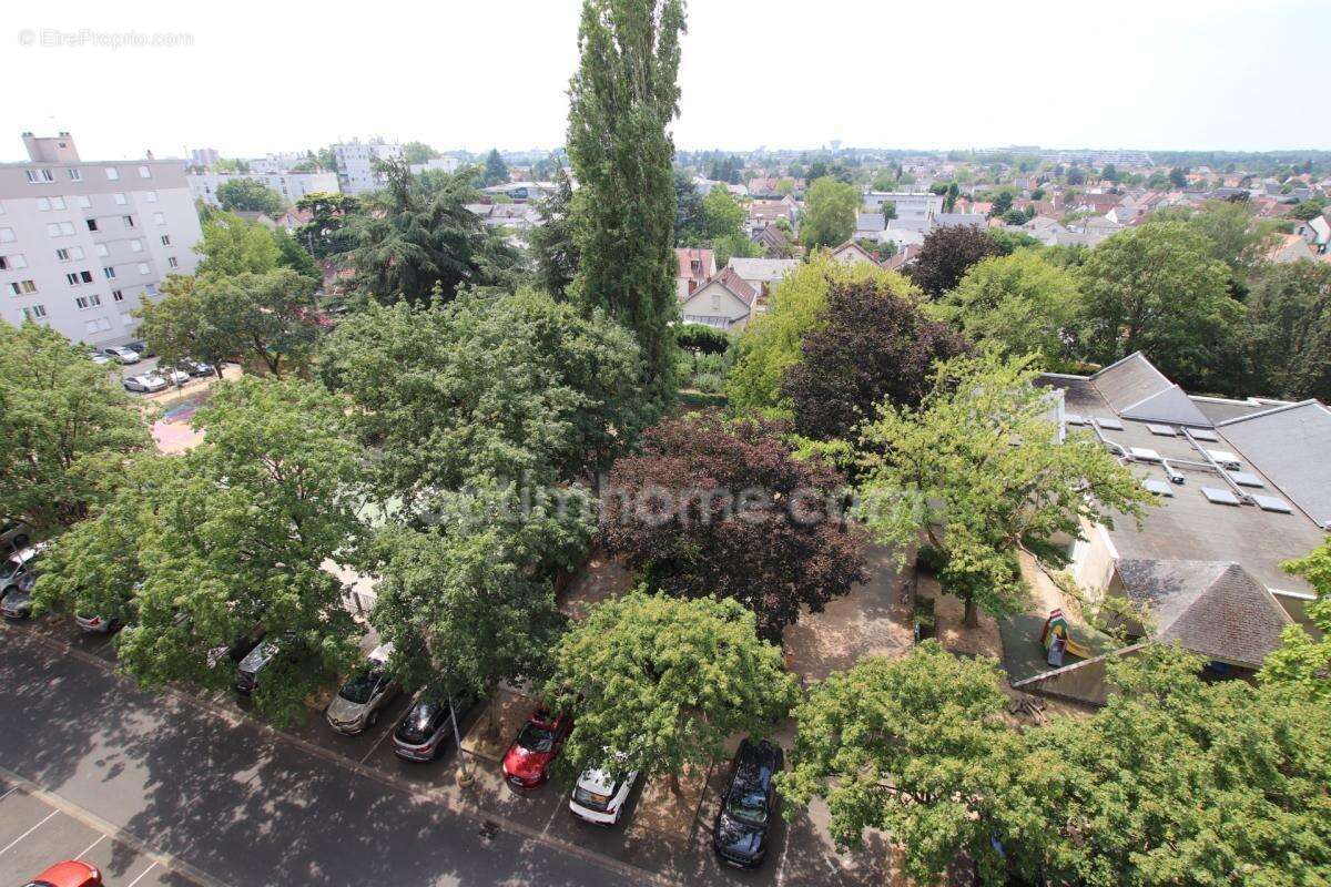 ORLEANS, quartier Nord au pied des commerces, appartement 3 chambres, de 94m2 à rafraichir - photo 11