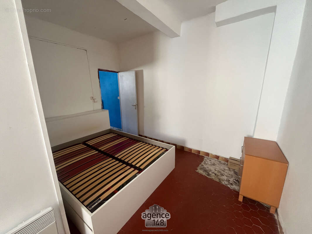 Appartement à MARSEILLE-2E