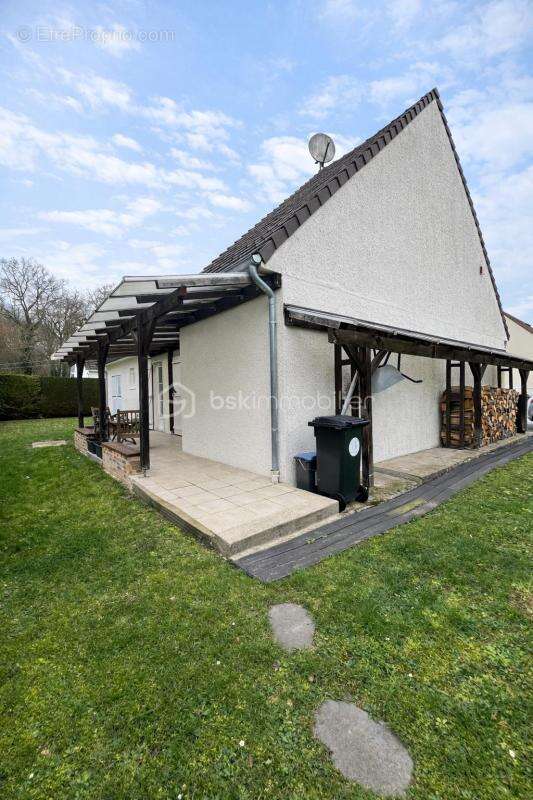 Maison individuelle de 120 m² – 3 chambres – Terrain clos de 498 m² – Environnement calme - photo 2