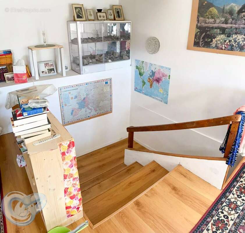 Maison à LES OMERGUES