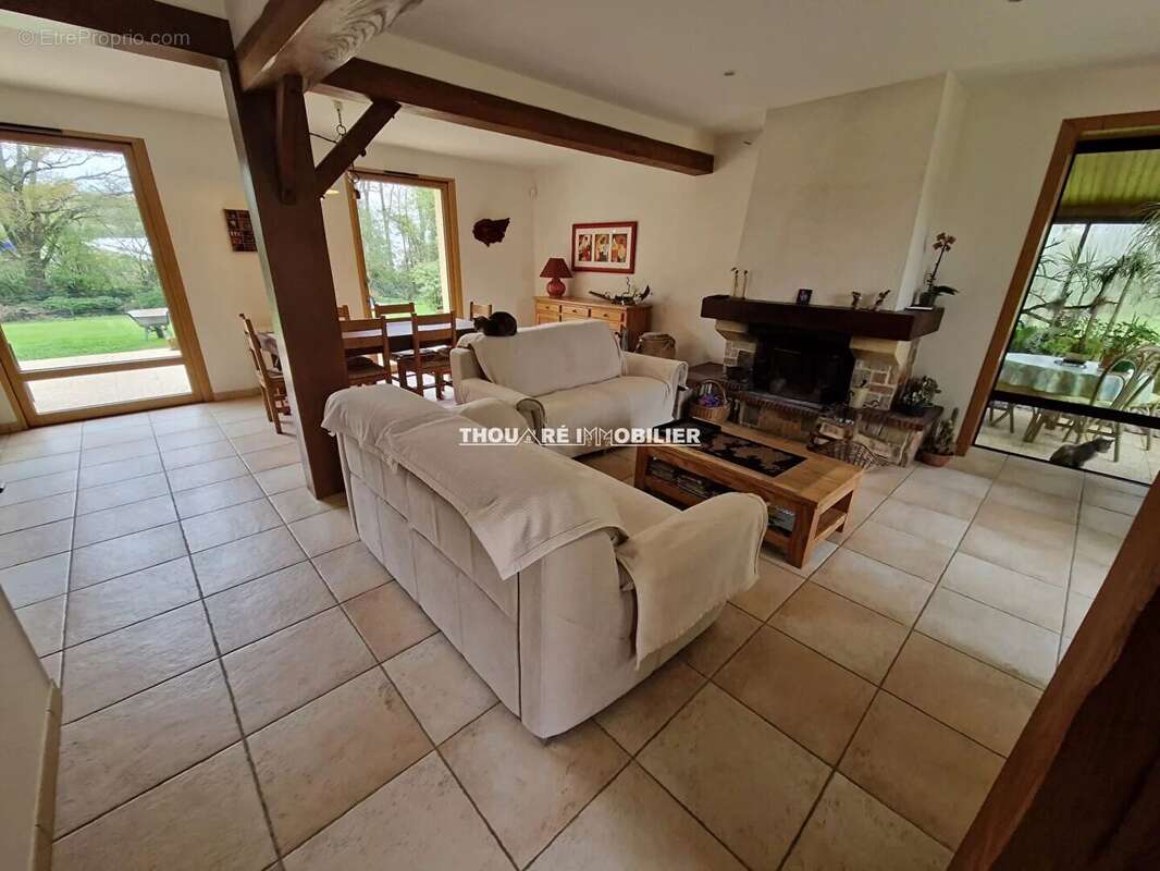 Maison à LE CELLIER