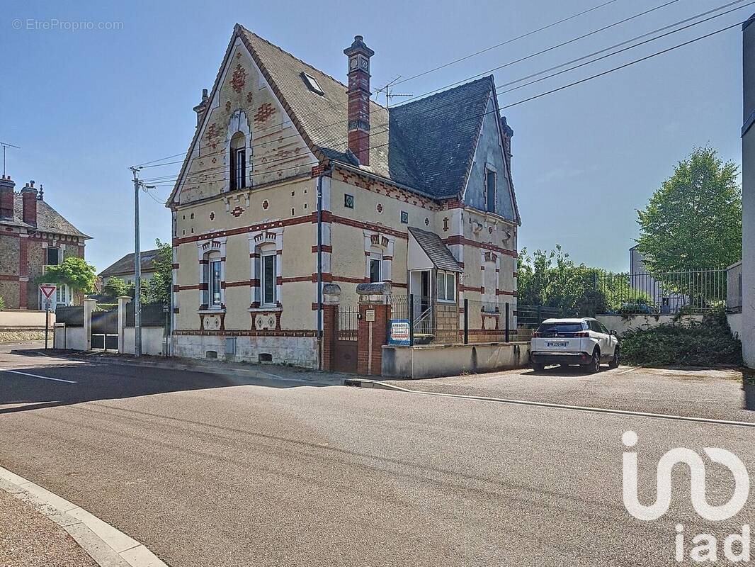 Photo 1 - Maison à JOIGNY